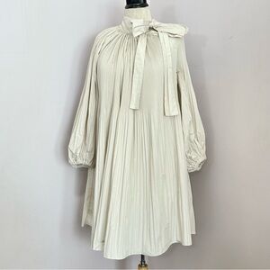 Unlabel Off White Pleated Long Sleeve Dress Size 10 / 140
